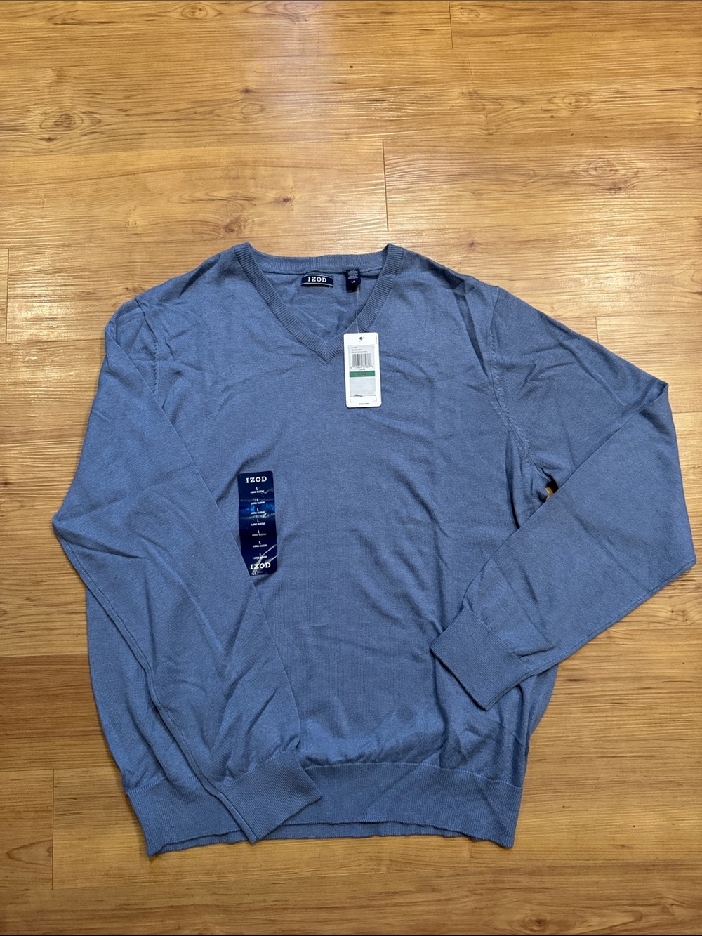 NWT Izod Men's V-Neck Sweater in Ocean Blue